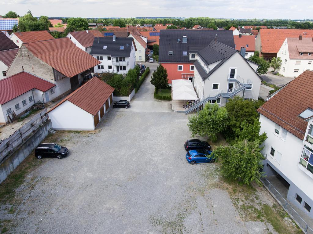 Landgasthof Zahn Elchingen Exterior foto